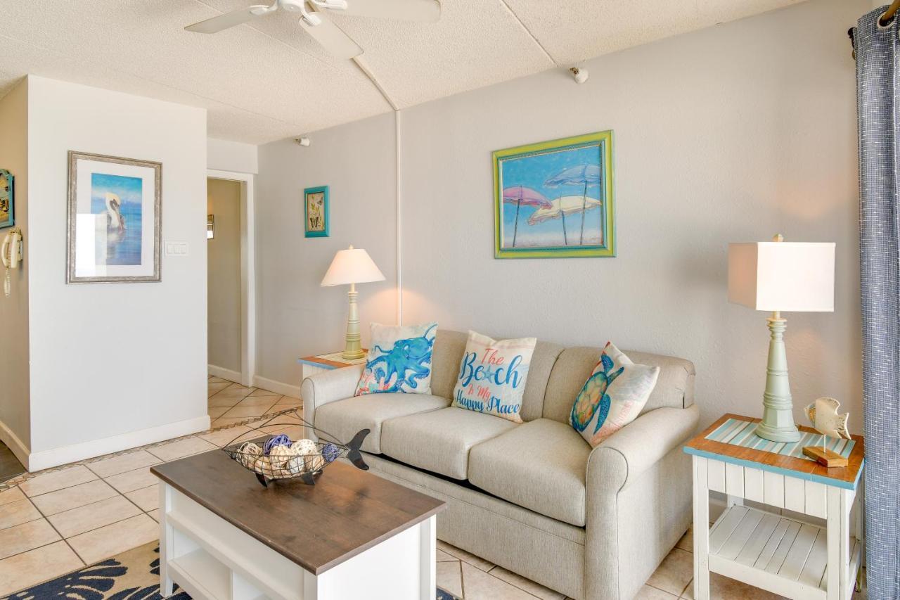 Orange With Pool Access And Gulf Views!