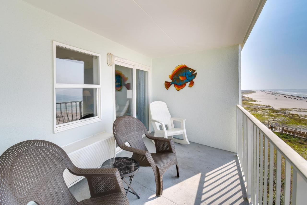 Orange With Pool Access And Gulf Views!